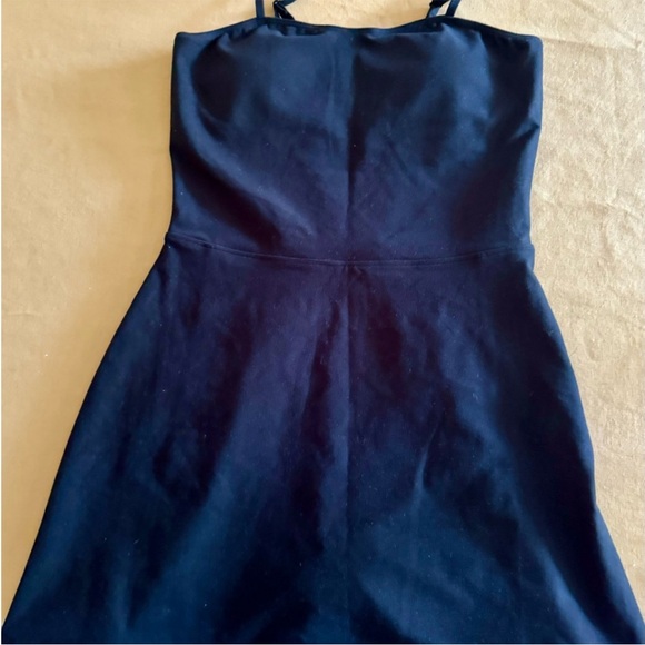 New Alo tennis dress w/o tags - Picture 6 of 12